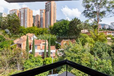 Apartamento de 3 alcobas en arriendo en El Tesoro, Medellín, 170 m² · foto 2 de 11