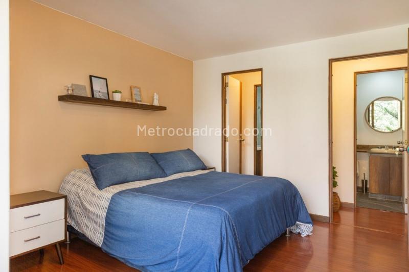 Estudio Amoblado de 1 Alcoba en Provenza con Acabados Modernos - 2