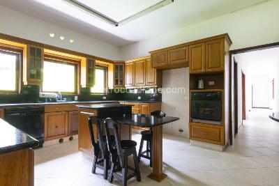 Casa de 5 alcobas en venta en Las Palmas, Medellín · foto 3 de 20