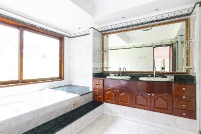 Casa de 5 alcobas en venta en Las Palmas, Medellín · foto 10 de 20