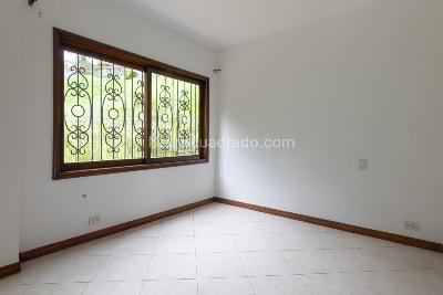 Casa de 5 alcobas en venta en Las Palmas, Medellín · foto 18 de 20