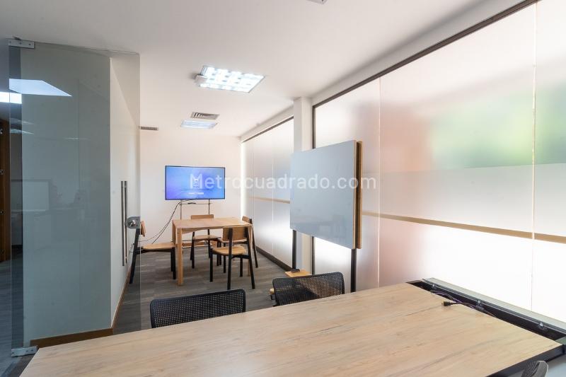 Local Comercial en Arriendo, Poblado, Medellín - Więcej