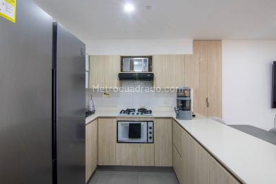 Apartamento de 2 alcobas en venta en Loma De Los Gonzalez, Medellín, 78 m² · foto 11 de 15