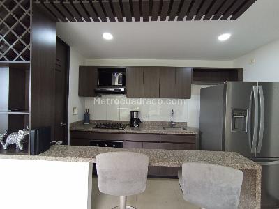 Apartamento de 3 alcobas en arriendo en Altos Del Poblado, Medellín, 90 m² · foto 5 de 14