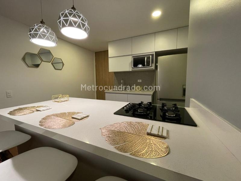 Apartamento Amoblado de 2 Alcobas en Loma del Campestre - 2