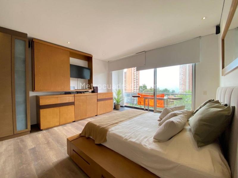 Loft Amoblado de 1 Alcoba Estilo Chic en El Poblado - 5