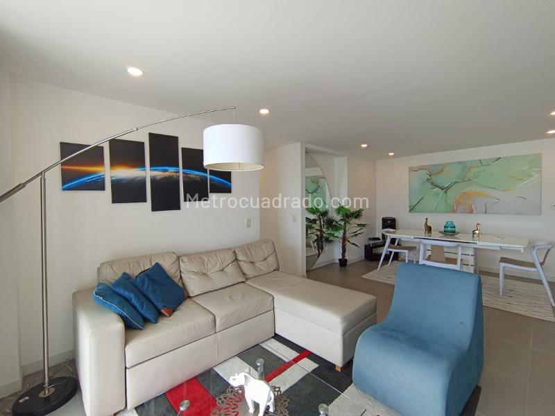 Modern 2BR Apartment with Great Views in Castropol - 7