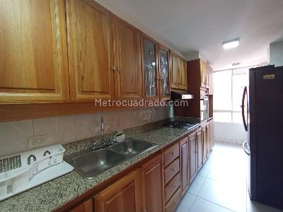 Apartamento en arriendo en Laureles, Medellín · foto 17 de 20
