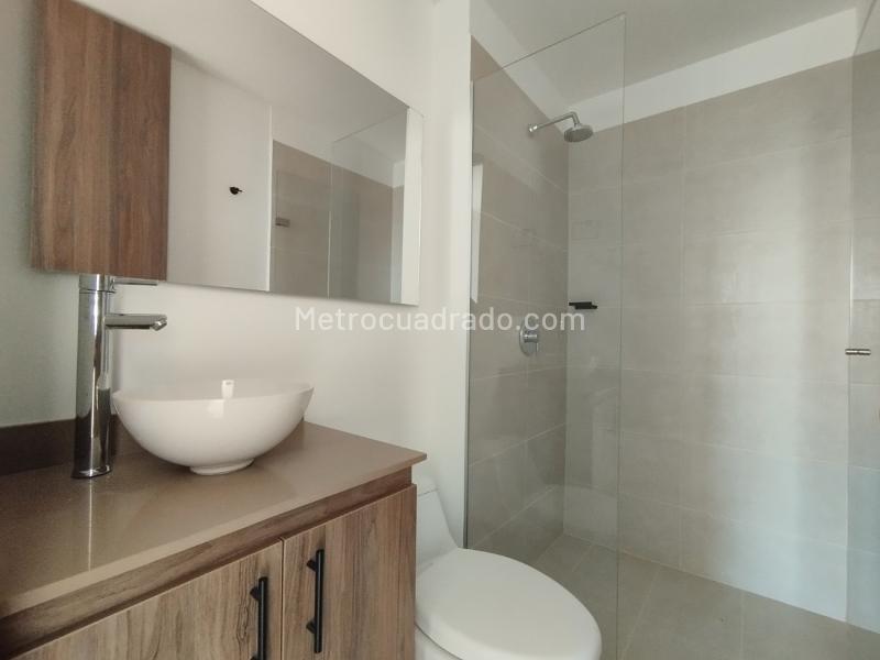 New 2BR Apartment with Balcony in San Antonio (Rionegro) - 7