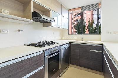 Apartamento de 2 alcobas en arriendo en Los Balsos, Medellín, 93 m² · foto 5 de 11