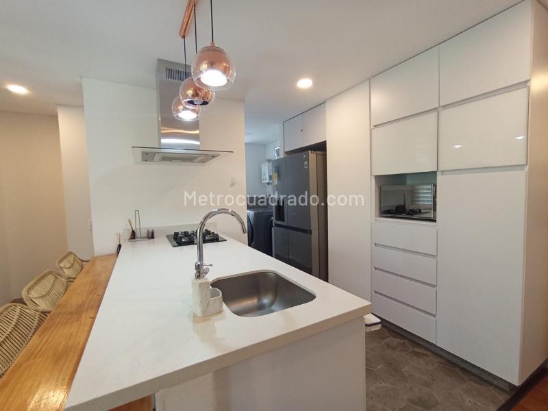 Apartamento Amoblado de 2 Alcobas en Loma del Campestre - 4