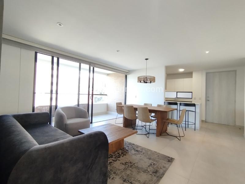 Stylish 3BR Apartment in Castropol - 3