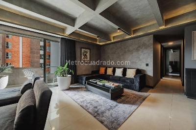 Apartamento en arriendo en Lalinde, Medellín · foto 3 de 13