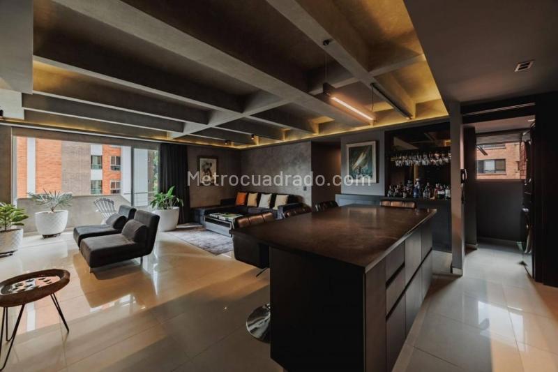 Apartamento Moderno de 3 Alcobas con Balcón en Lalinde - 5