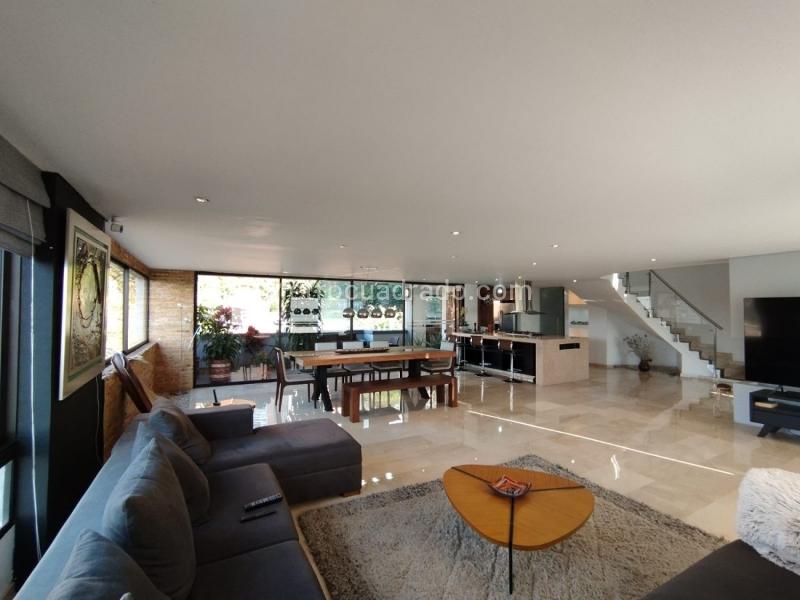 Furnished Duplex 3BR Apartment with Modern Finishes in Altos del Poblado - 6