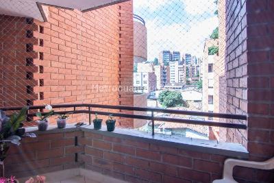 Apartamento en venta en La Castellana, Medellín · foto 4 de 11