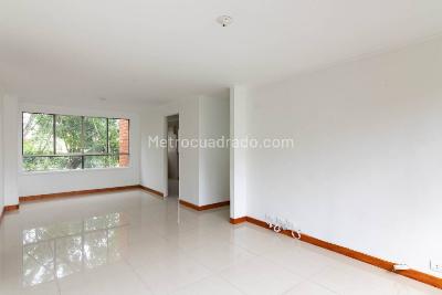 Apartamento de 3 alcobas en venta en La Inferior, Medellín, 87 m² · foto 2 de 11