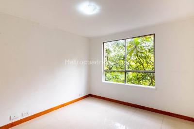 Apartamento de 3 alcobas en venta en La Inferior, Medellín, 87 m² · foto 4 de 11