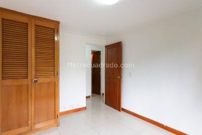 Apartamento de 3 alcobas en venta en La Inferior, Medellín, 87 m² · foto 6 de 11