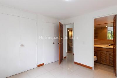 Apartamento de 3 alcobas en venta en La Inferior, Medellín, 87 m² · foto 7 de 11