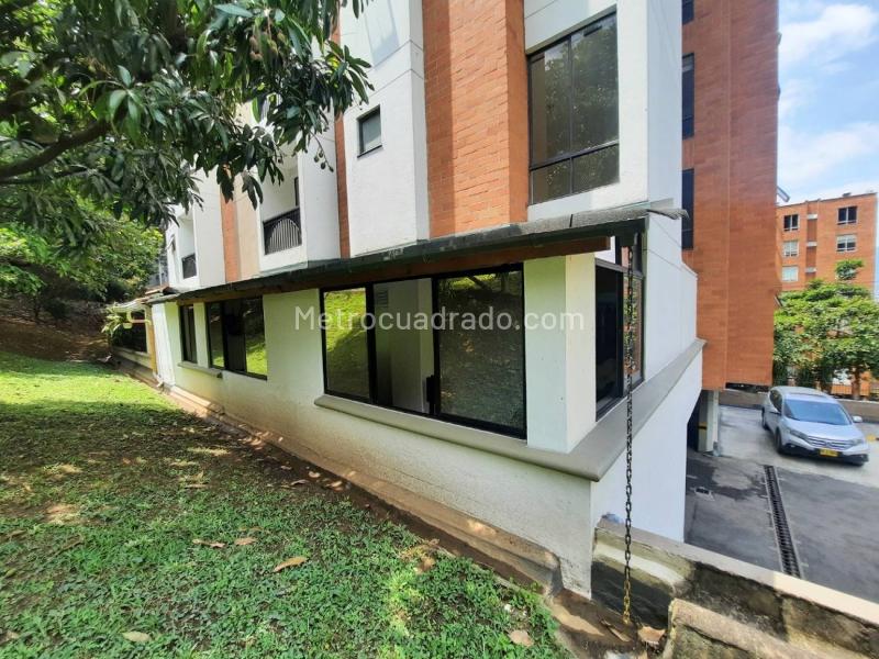 Cozy 2BR Apartment in Loma De San Julian