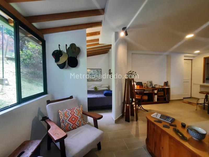 Apartamento Amoblado Cómodo de 2 Alcobas en Loma de San Julián - 6