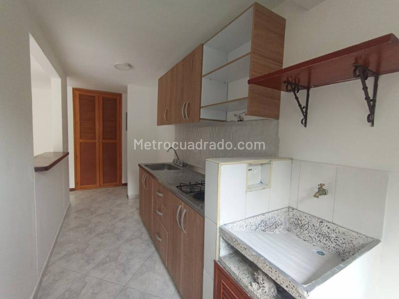 Spacious 3BR Apartment in Castropol - 2