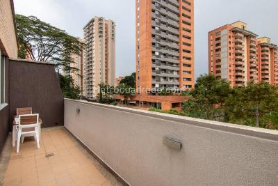 Apartamento de 2 alcobas en venta en Loma De Los Gonzalez, Medellín, 78 m² · foto 2 de 10