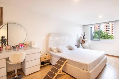 Apartamento de 2 alcobas en venta en Loma De Los Gonzalez, Medellín, 78 m² · foto 9 de 10