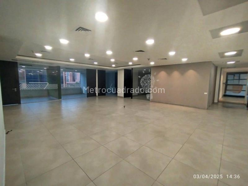 Oficina en Arriendo, Milla De Oro, Medellín - Vista 3
