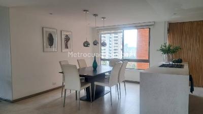 Apartamento en arriendo en El Poblado, Medellín · foto 3 de 12