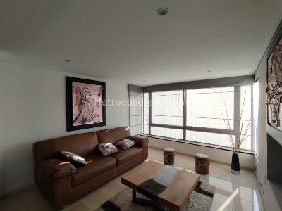 Apartamento de 3 alcobas en arriendo en Altos Del Poblado, Medellín, 315 m² · foto 8 de 19