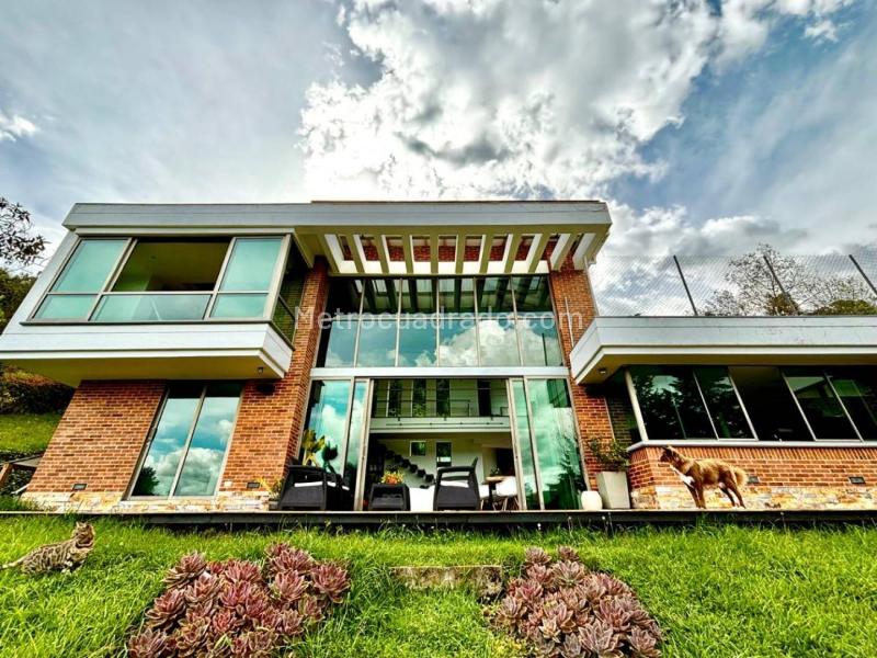 3BR House in Vereda La Fe (10000 m²) - 2