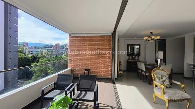 Apartamento de 3 alcobas en arriendo en Las Lomas 2, Medellín, 157 m² · foto 3 de 20