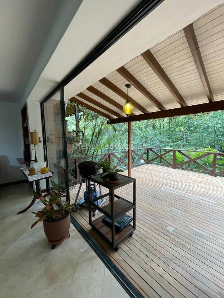 Casa Familiar de 4 Alcobas con Deck en El Poblado - 6