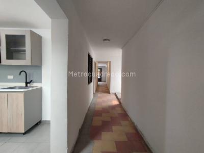 Casa de 4 alcobas en arriendo en Manila, Medellín, 200 m² · foto 12 de 17