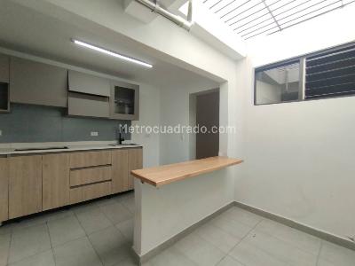 Casa de 4 alcobas en arriendo en Manila, Medellín, 200 m² · foto 15 de 17