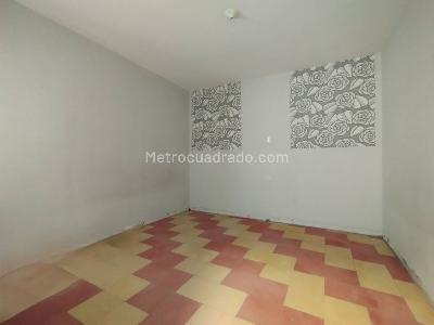 Casa de 4 alcobas en arriendo en Manila, Medellín, 200 m² · foto 9 de 17