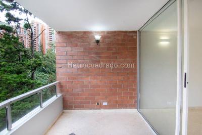 Apartamento en arriendo en El Tesoro, Medellín · foto 6 de 18