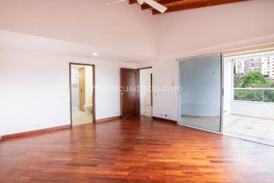 Apartamento en arriendo en El Tesoro, Medellín · foto 10 de 18