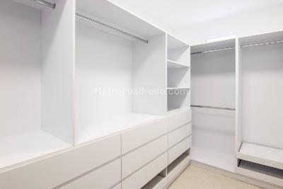 Apartamento en arriendo en El Tesoro, Medellín · foto 17 de 18