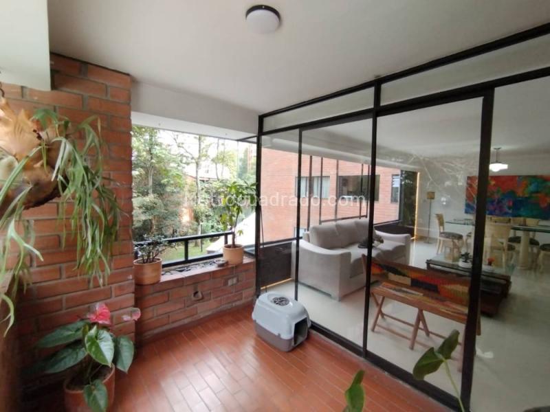 Spacious 3BR Apartment in Las Lomas 1