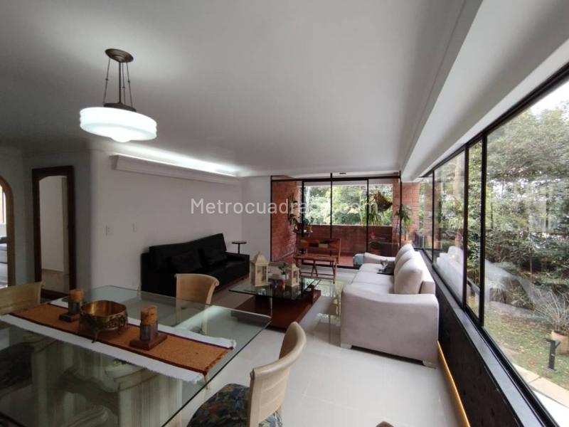 Apartamento Amplio de 3 Alcobas en Las Lomas 1 - 6