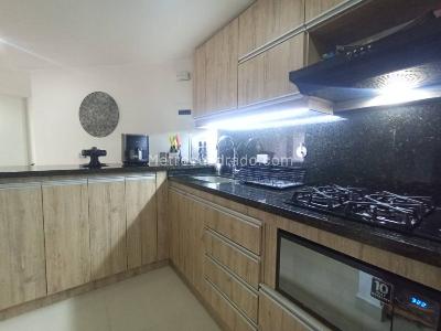 Apartaestudio en arriendo en Loma Del Indio, Medellín, 61 m² · foto 10 de 14