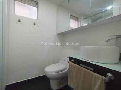 Apartaestudio en arriendo en Loma Del Indio, Medellín, 61 m² · foto 13 de 14