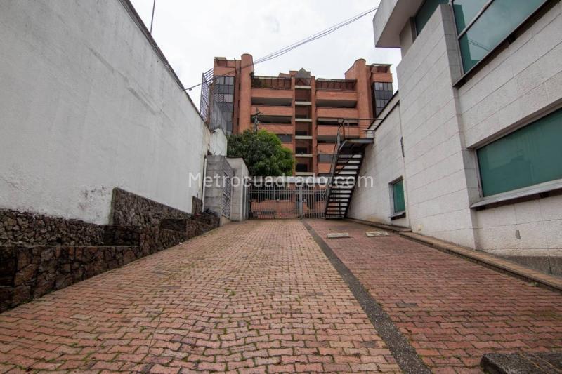Local Comercial en Arriendo, Castropol, Medellín - Más