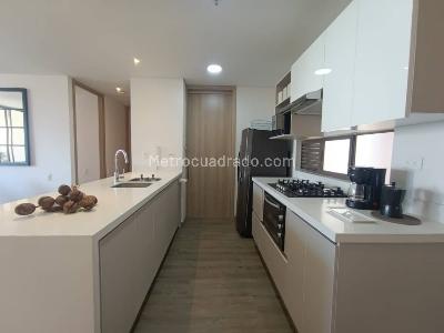 Apartamento de 1 alcoba en arriendo en El Poblado, Medellín, 96 m² · foto 7 de 19