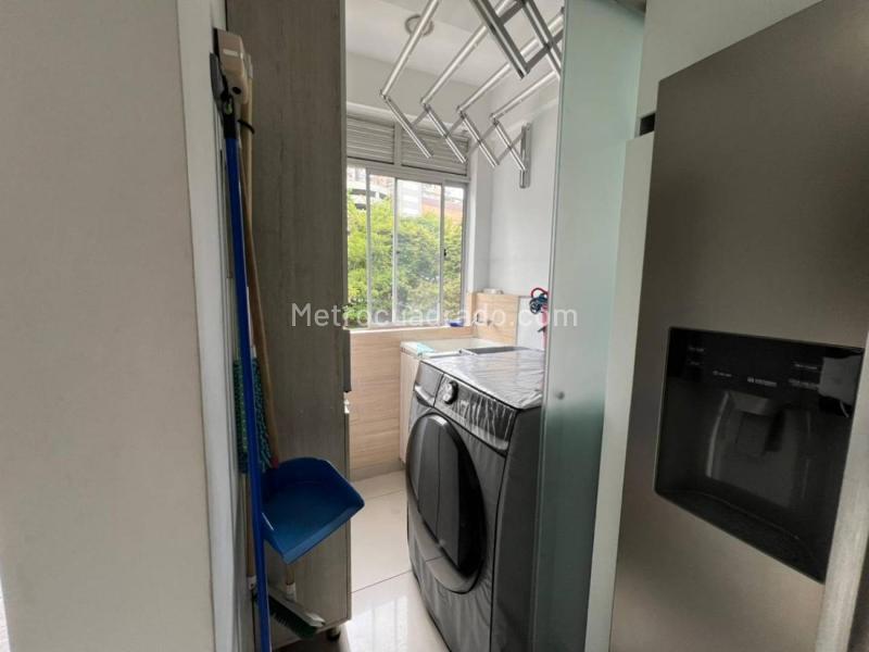 Furnished 3BR Apartment with Balcony in Envigado (Señorial) - 3