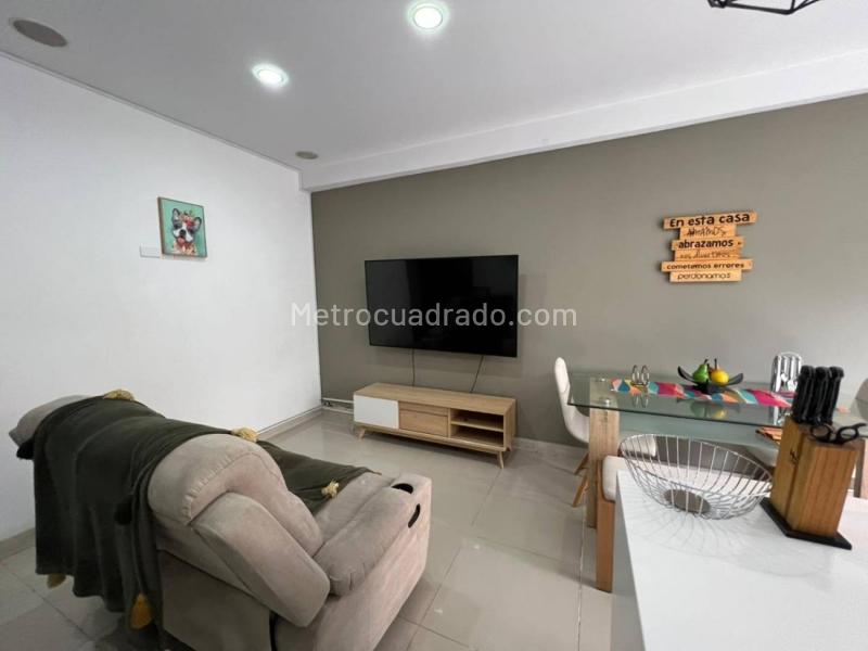 Furnished 3BR Apartment with Balcony in Envigado (Señorial) - 4