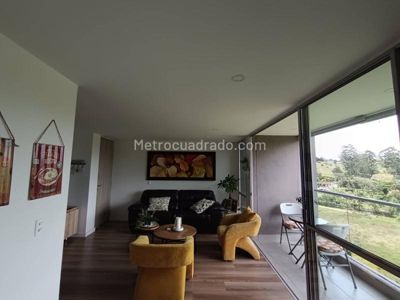 Apartamento Amoblado de 3 Habitaciones en Ojo de Agua - 9